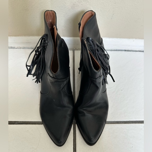 8.5 Women’s Western Fringe Booties - Picture 2 of 5